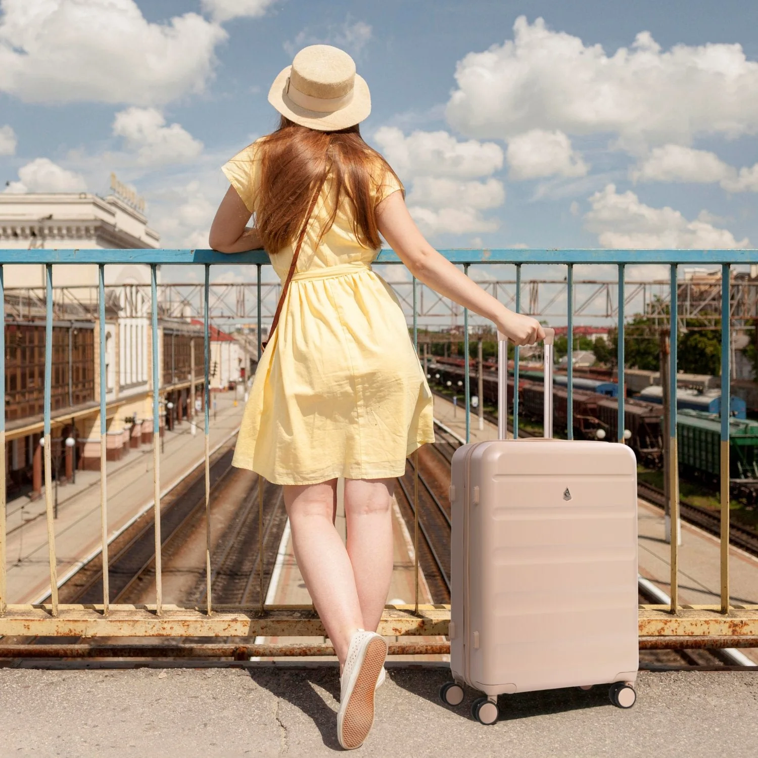 Aerolite 24-Inch Medium Check-In Luggage, 67L Lightweight Hard Shell Suitcase with 4 Spinner Wheels, TSA Lock, Durable ABS Travel Hold Suitcase – Beige - Image 6