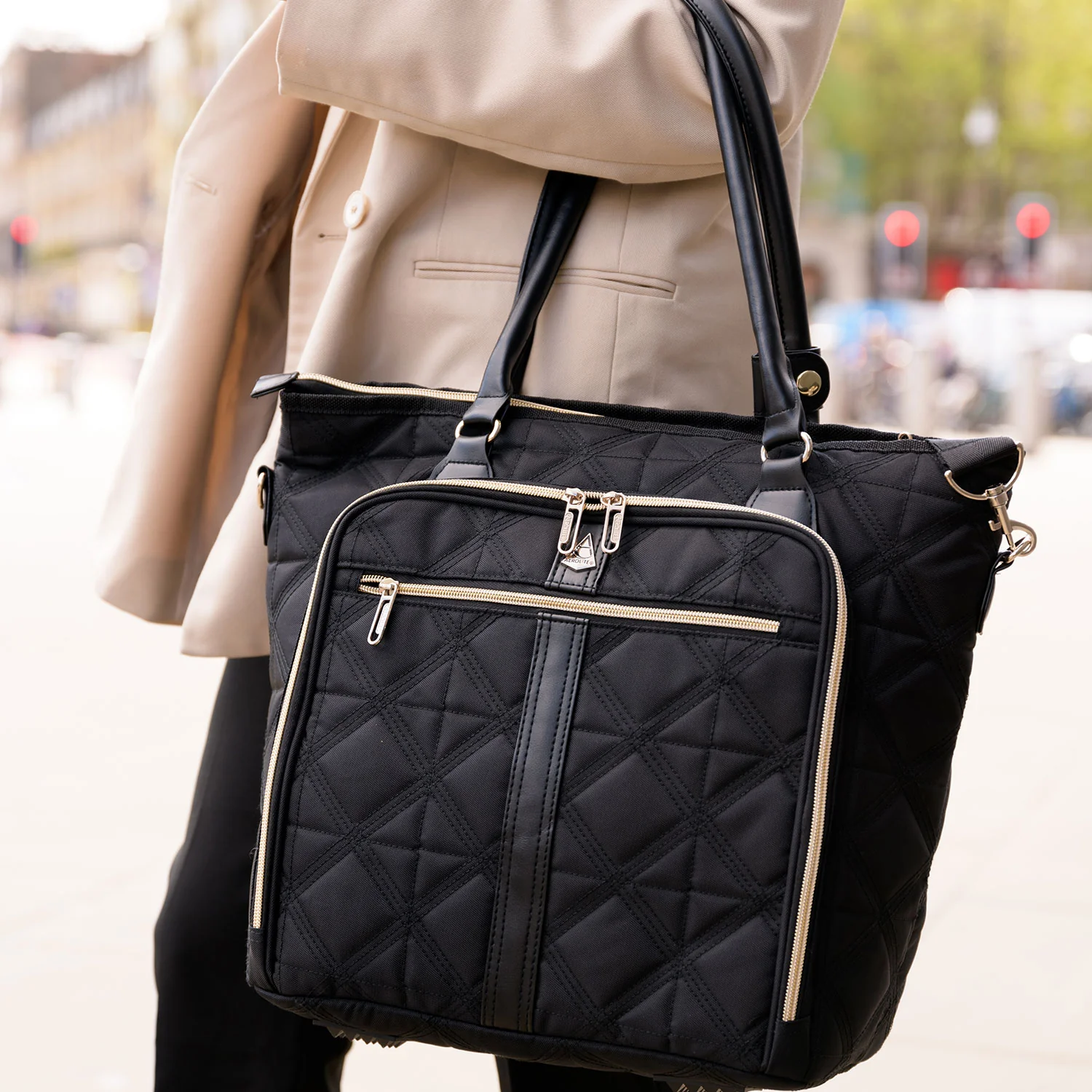 Aerolite 45x36x20 Easyjet Maximum Size Approved Laptop Bag - Fits up to 16.5", Overnight Hand Cabin Luggage Shoulder Bag Quilted with 10 Year Warranty (Black) - Image 20