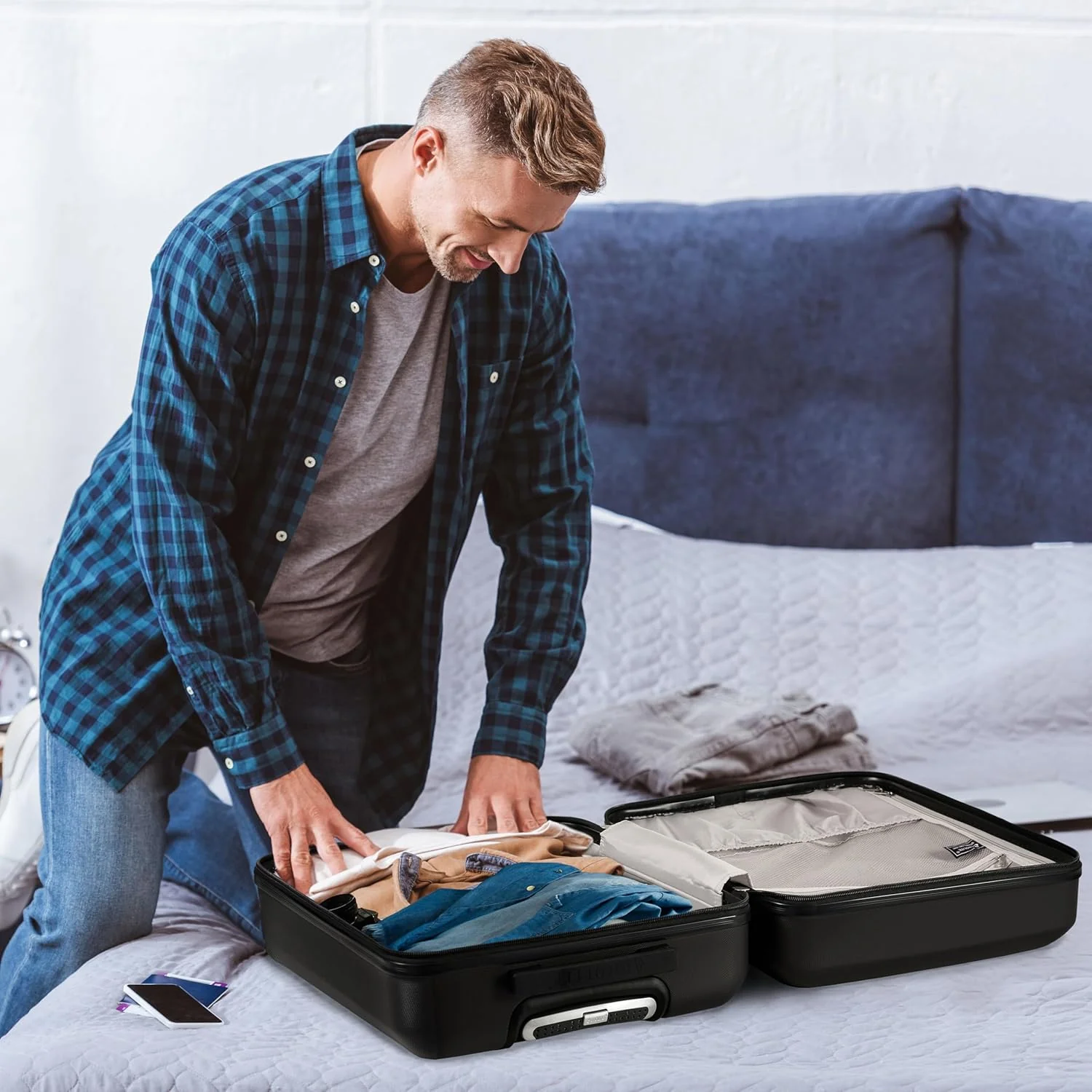 Aerolite 55cm Lightweight Hard Shell 4 Wheel Cabin Suitcase (55x35x20cm) , Approved for Ryanair (Priority), easyJet (plus/flexi), British Airways, Virgin Atlantic, and More - Image 13